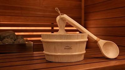 sauna bucket set 4-litre aspen with plastic insert and dipper lifestyle